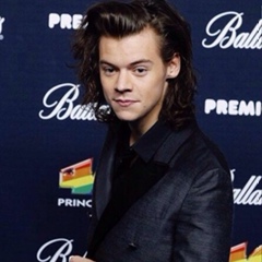 Harry Styles, 34 года, Sydney