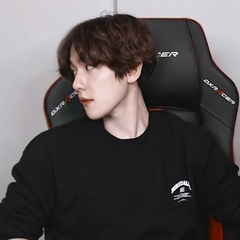 Byun Baekhyun, 32 года