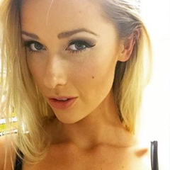 Noelle Foley, 30 лет