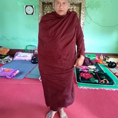 Aung Zaw, 52 года