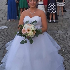 Elvira Molnár, 33 года