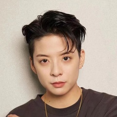 Ajol Llama, 32 года