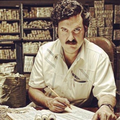 Pablo-Emilio Escobar-Gaviria, 74 года