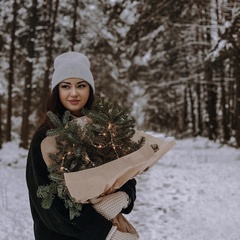 Наталья Высоцкая-Кузнецова, Санкт-Петербург