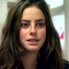 Kaya Scodelario, 33 года