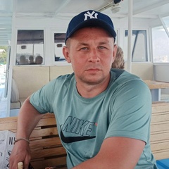 Роман Пивоваров, 33 года