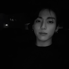 Jungkook Kim, 27 лет