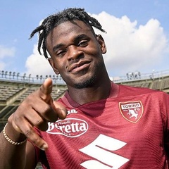 Duván Zapata, 33 года