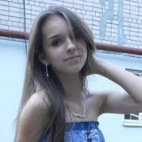 Дина Меньшакова, 24 года