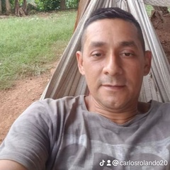 Carlos Camacho, 46 лет