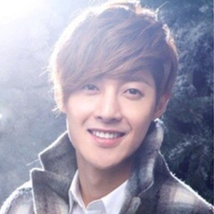 Kim-Hyun Joong, Seoul