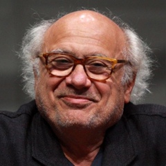 Frank Reynolds, 80 лет, Philadelphia