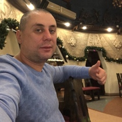 Андрей Романенко