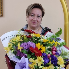 Елена Табаровец