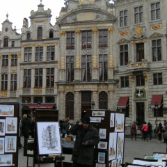 Rene Revate, Namur