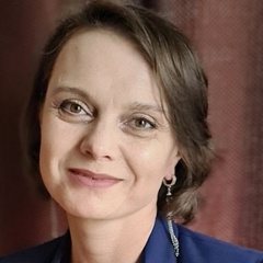 Елена Загарий, Таксимо