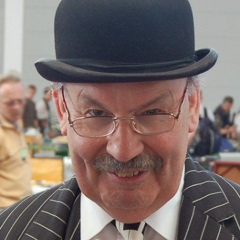 James Simpson, 61 год, London