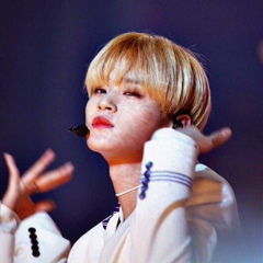 Lee Daehwi, 23 года