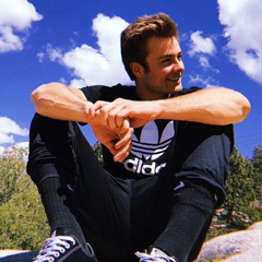 Peyton Meyer, 26 лет