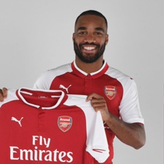 Alexandre Lacazette, 33 года, Lyon