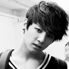 Jonathan Jungkook, 27 лет