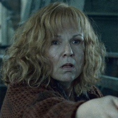 Molly Weasley, 74 года, London