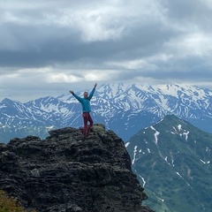 Лена Болотникова