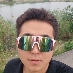 Xiaoming Huang, 21 год