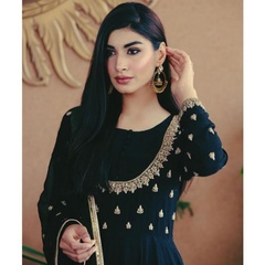 Alia Khan, 16 лет