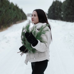 Irina Mukhamedshina, Пласт