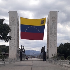 Lugon Gonzalez, 56 лет, Caracas