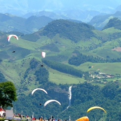 Junim Junim, Rio de Janeiro