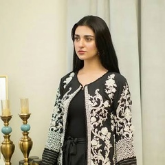 Shifa Khan, 30 лет