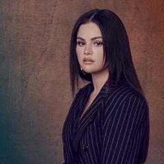 Selena Gomez, 32 года