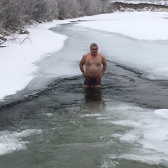 Валентин Петльовий, Городок