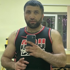 Mishik Sadoyan, 33 года