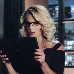 Felicity Smoak, New York City