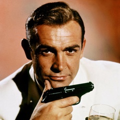 James Bond, 59 лет, Bari