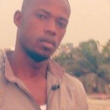 Pedro Knight, Luanda