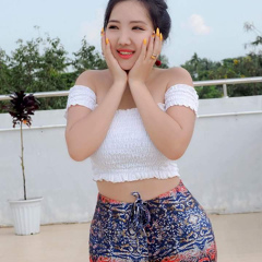 May Thu-Khaing, 26 лет