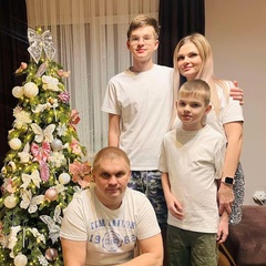 Денис Прасолов, 42 года