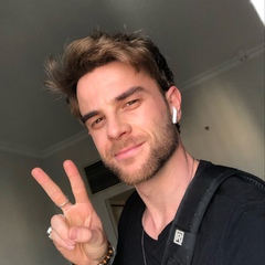 Nathaniel Buzolic, Los Angeles