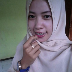 Desy Ajah