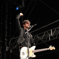 Dallon Weekes, Los Angeles