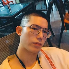 Xinhua Feng, 27 лет