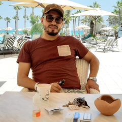 Atef Riahi, Tunis