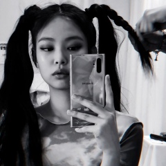 Jennie Kim, 22 года