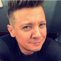 Clint Barton, 46 лет