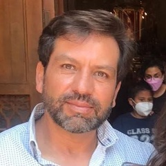 Javier Resendiz, 55 лет