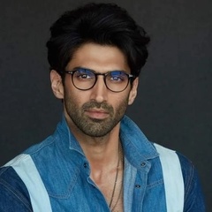 Aditya Roy-Kapur, Mumbai